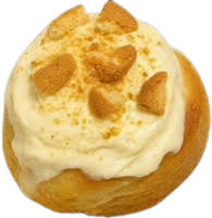 Banana Pudding cinnamon roll